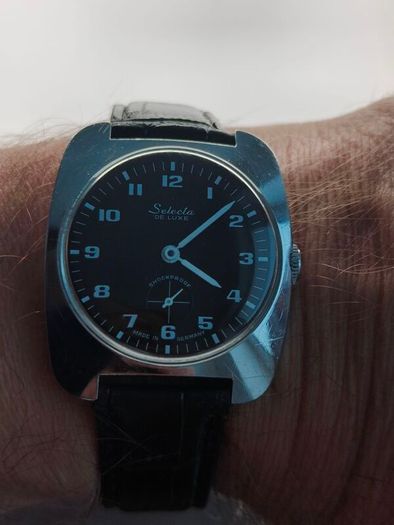 Vintage Selecta De Luxe Mechanical Watch  Excellent Condition