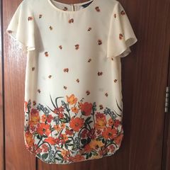 Ladies top size 6