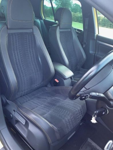 2009 VW Golf GTI Pirelli Edition only 66k kms!