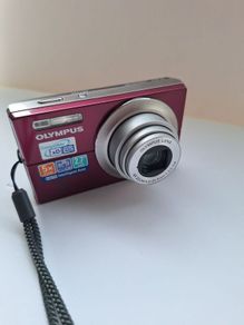 Olympus FE-5010 12MP Digital Camera
