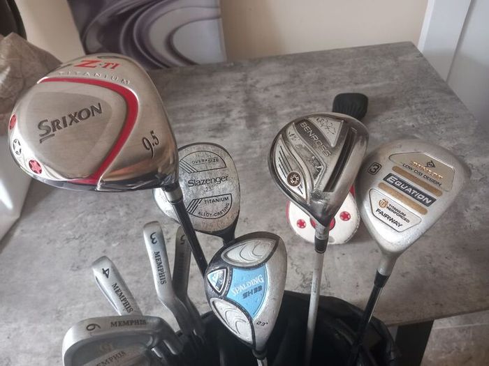 golf Set. golf clubs and bag.  Golf balls