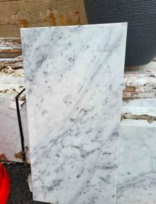 Italian marble tiles x130 units