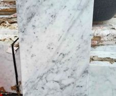 Italian marble tiles x130 units