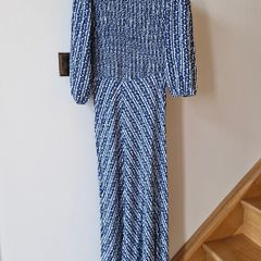 Midaxi dress with 3/4 sleeve