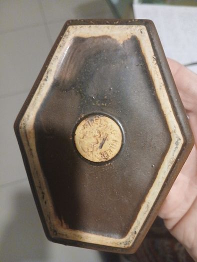 Vintage Kilkenny design workshop (kdw) ,Hexagonal studio pottery dish,Louis Le Brocquy Logo