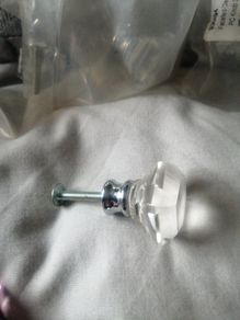Crystal effect knobs