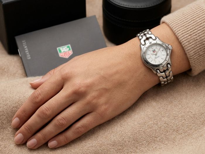 TAG Heuer Professional Ladies Watch (Full Set)