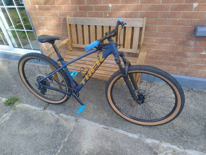 2025 Trek Marlin 5 Mountain Bike