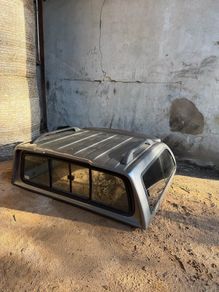 Nissan Navara canopy np300