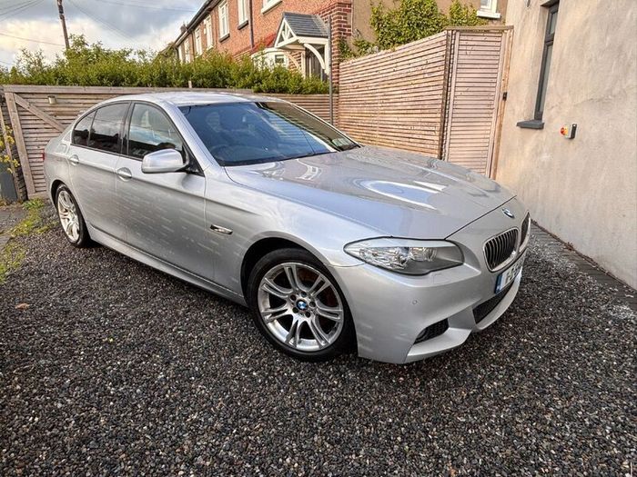 BMW 5-Series 2011