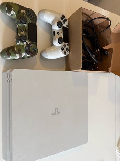 PS4 Slim white 500GB