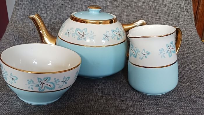 Arklow, Teapot,jug & Sugar bowl