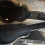 Acoustic guitar hard case Image 3