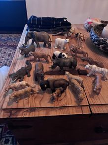 schleich wildlife toys