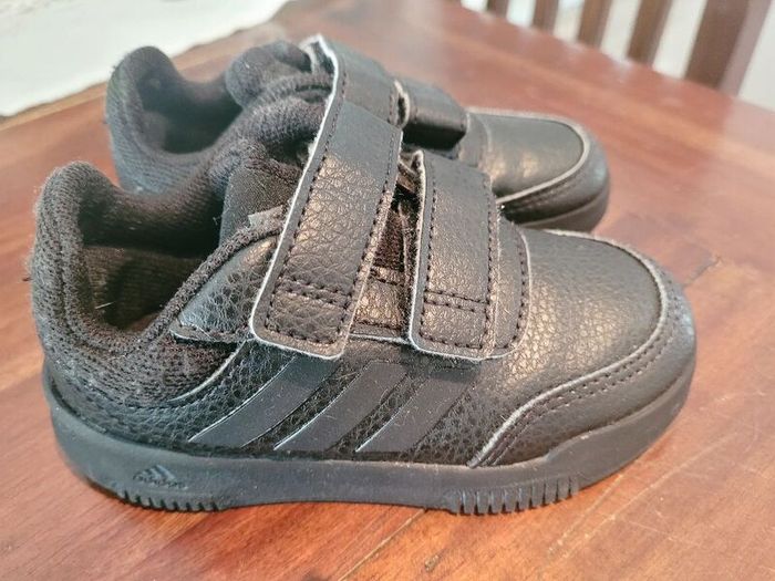 Black Adidas shoes UK 6.5