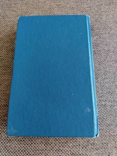 Treasury of Poems 1949 hardback 400 pages in very good condition with signs of wear on the cover see photos FREE STANDARD POSTAGE INCLUDED