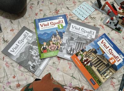 viel Spab 1&2 German books