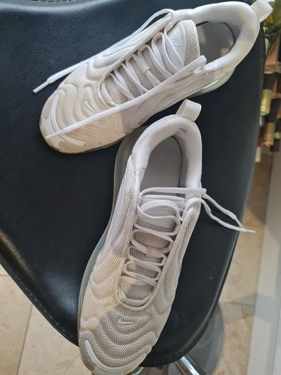 NIke 720