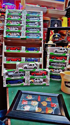 Corgi Mobil Oil model cars from 1989