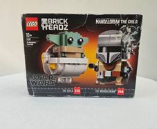 Sealed Lego Mandalorian and Baby Yoda brickheadz
