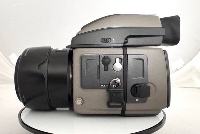 Hasselblad H1 Medium Format Film Camera Kit