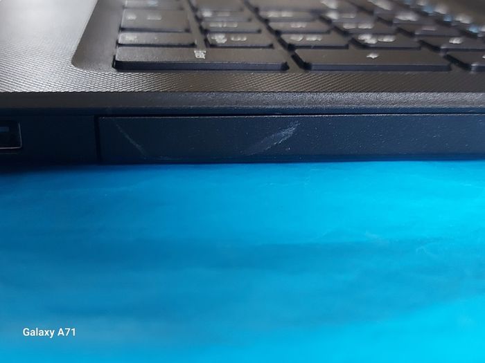 Acer Aspire ES 15, AMD Dual-Core Processor E1-7010, 1.5GHz, 4GB Ram, 1 Terrabyte HDD, Windows 10, Microsoft Edge, Chrome and VLC
