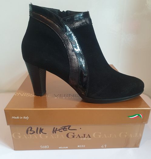 GAJA By Soffice Sogno Black Suede Ankle Boots With Design UK8 EU41 Side Zip CAN POST