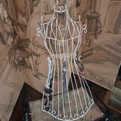 Hanging Wire Mannequin