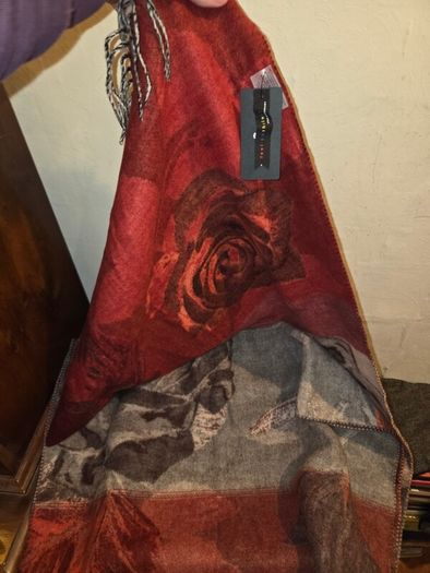Brand New Fraas Scarf
