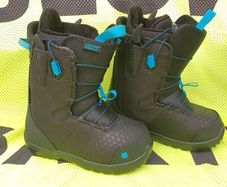 Burton Youth snowboard boots