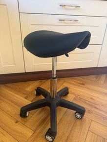 Cosmetic stool used for lashes/pedicures etc