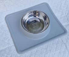Silicone non-slip dog/pet bowl
