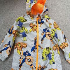 NEW.boy's light rain jacket. Age 6/7