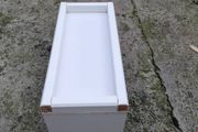 feeding station platform for cages.