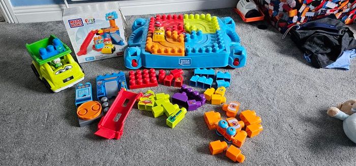 Mega blocks set