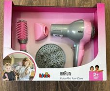 Battery operated New Braun Children's Hair Dryer