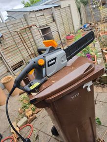 Chainsaw