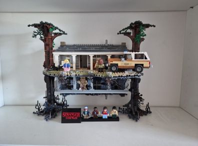 Stranger things house lego all characters included