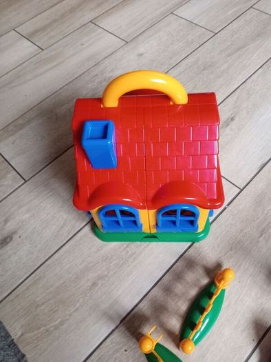 House with family and furniture