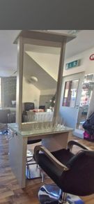 Salon Double sided mirror unit