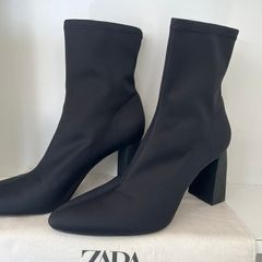 Black Elegant Ankle Boots Sz 6 / Eu 39 Satin Pull On Boots.  Jet Black.  Excellent Condition.