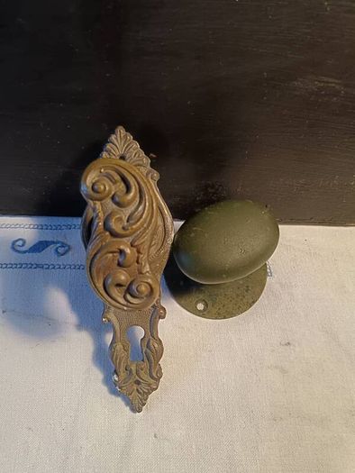 Victorian Double Door Handle