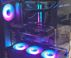 New Gaming Pc Rtx 5070ti, 9850x3d, 32gb Ddr5 Cl30, 2tb Ssd Nvme