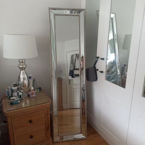 standing mirror