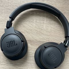 JBL   Wireless Headphones