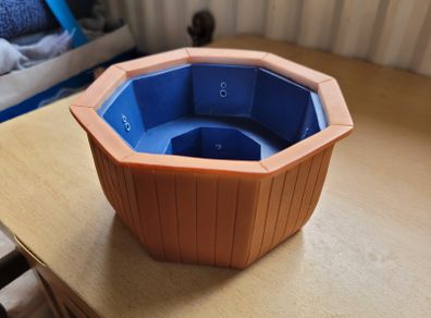 Dolls furniture - Hot tub