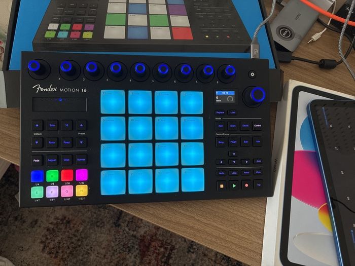 Fender Motion 16 Midi Controller