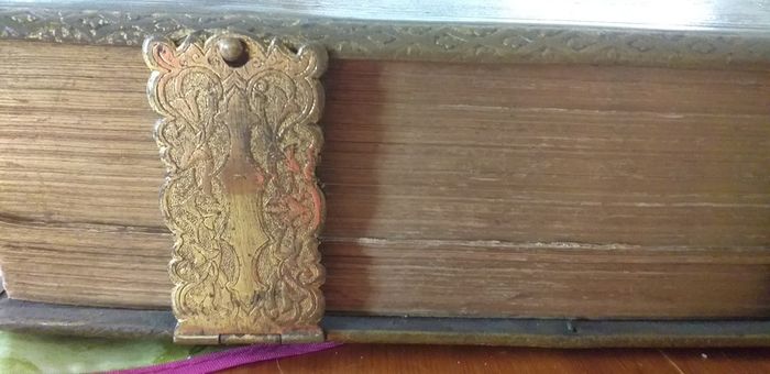 Large Very Heavy Antique HOLY BIBLE Brown s Self Interpreting Family Bible Rev John Brown Illustrated.