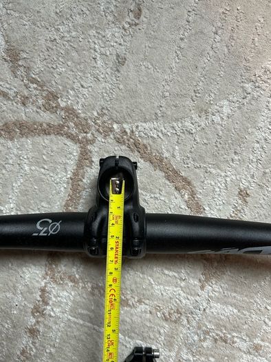 Race Face Chester 35 Riser 780mm Handlebar with 40mm stem