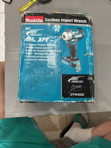 Makita cordless impact wrench